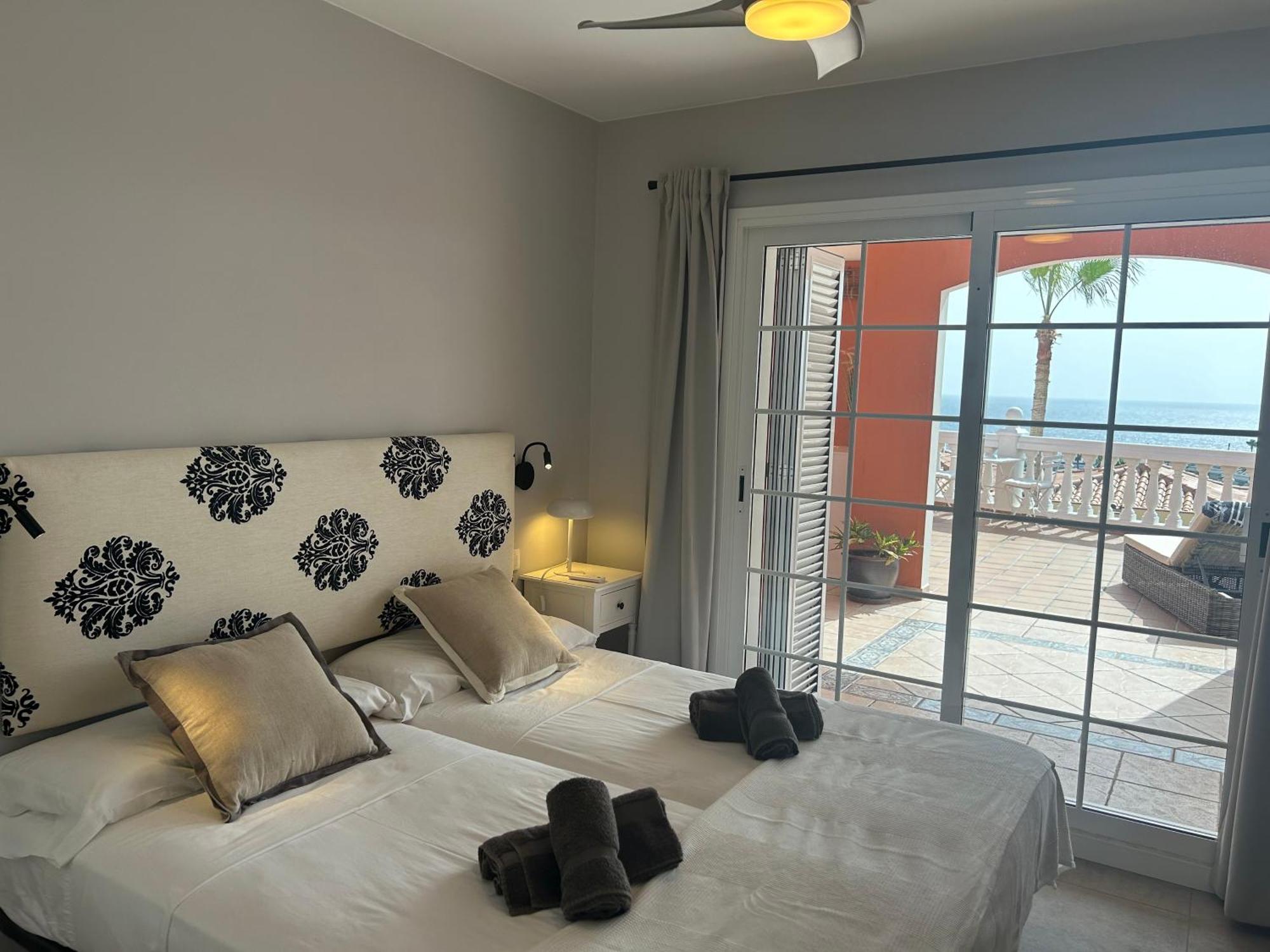 Apartment Playa Del Duque-amazing Views 2 Bedroom *