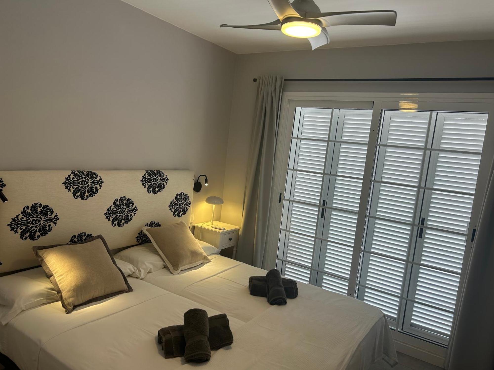 Apartment Playa Del Duque-amazing Views 2 Bedroom Costa Adeje (Tenerife)