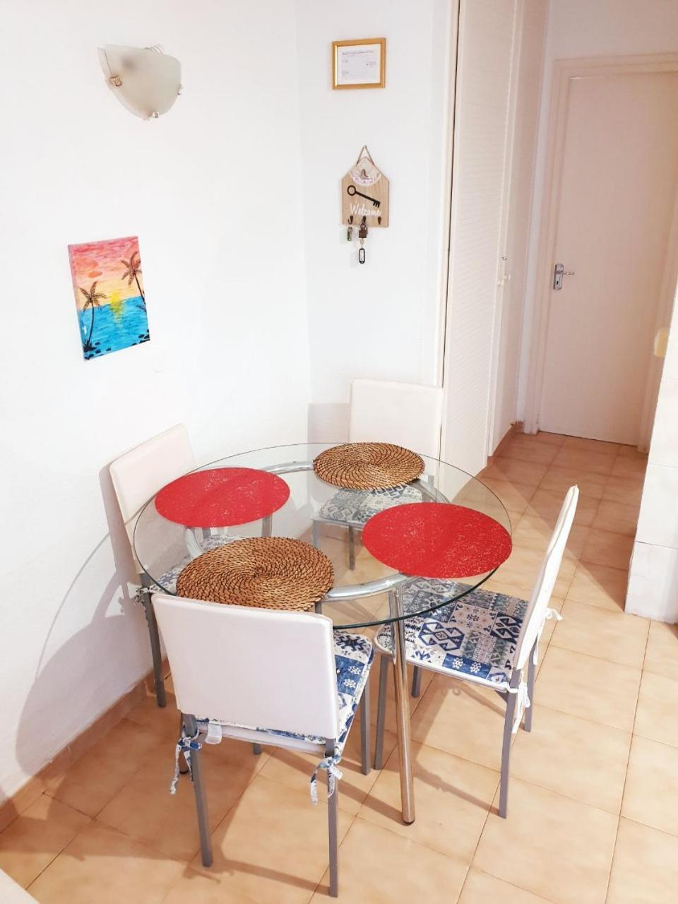 Americas House Seafront Apartment *