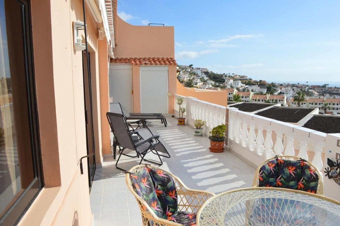 3 Bedroom With Stunning Views K302 Apartamento Costa Adeje (Tenerife)