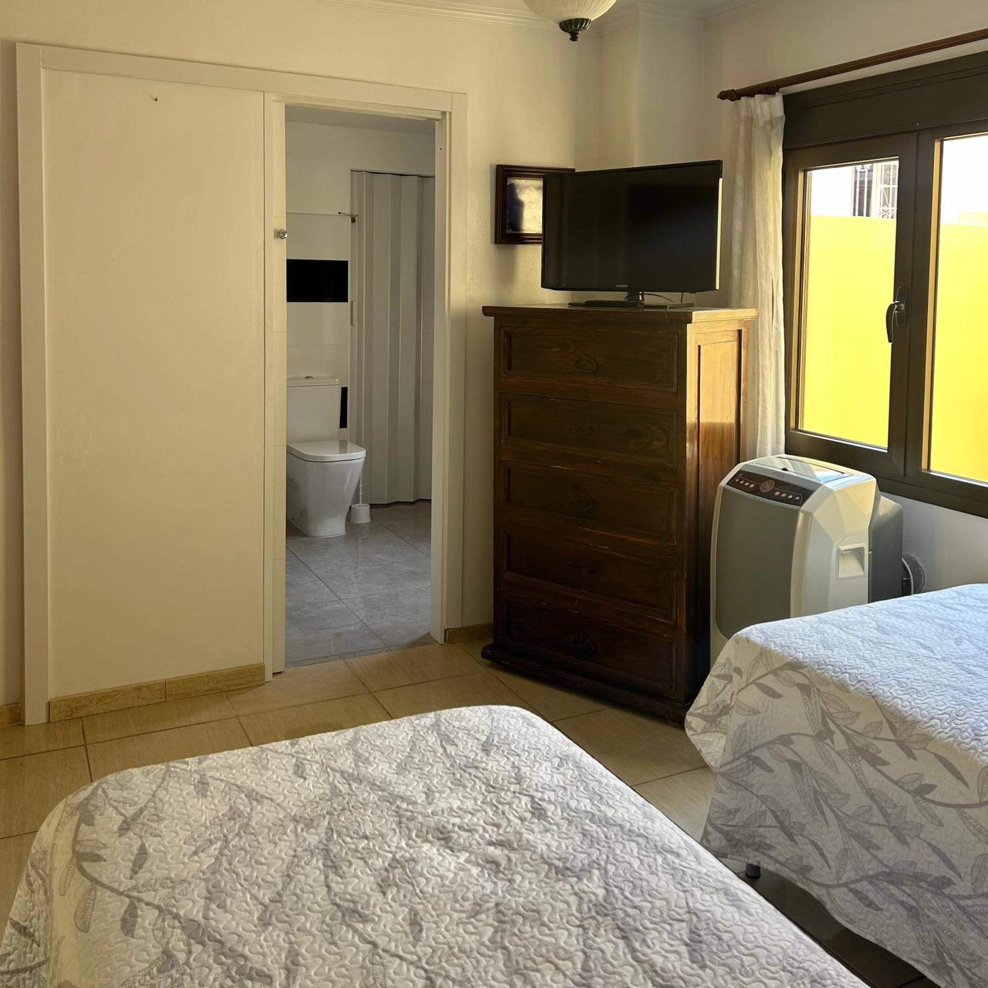 Appartement 2 Bed With Sea Views In Cristianos K206 *
