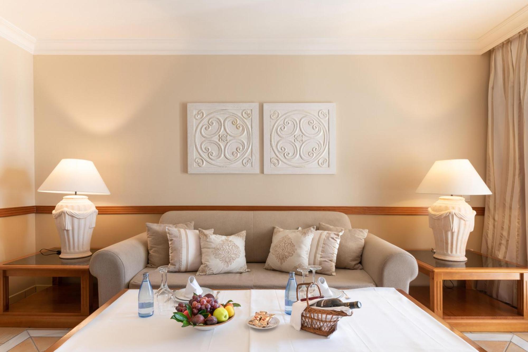 Hotel Gf Gran Costa Adeje***** 5*