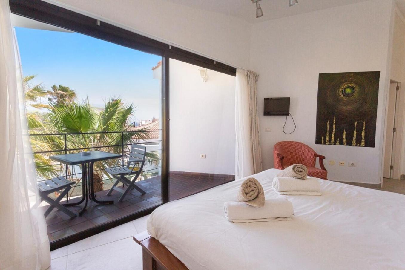 3h La Quinta Villa