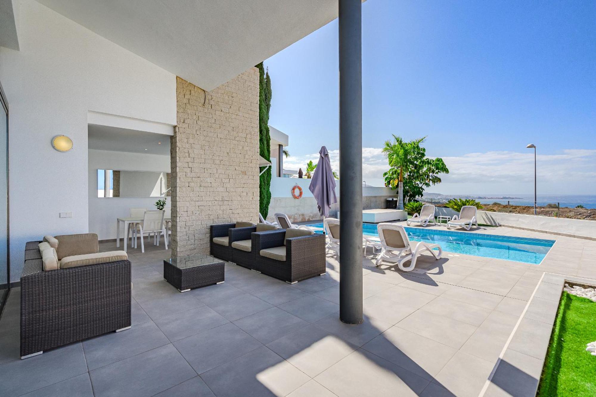 Caterina, Luxury With Heated Pool Ocean View In Adeje, Tenerife *