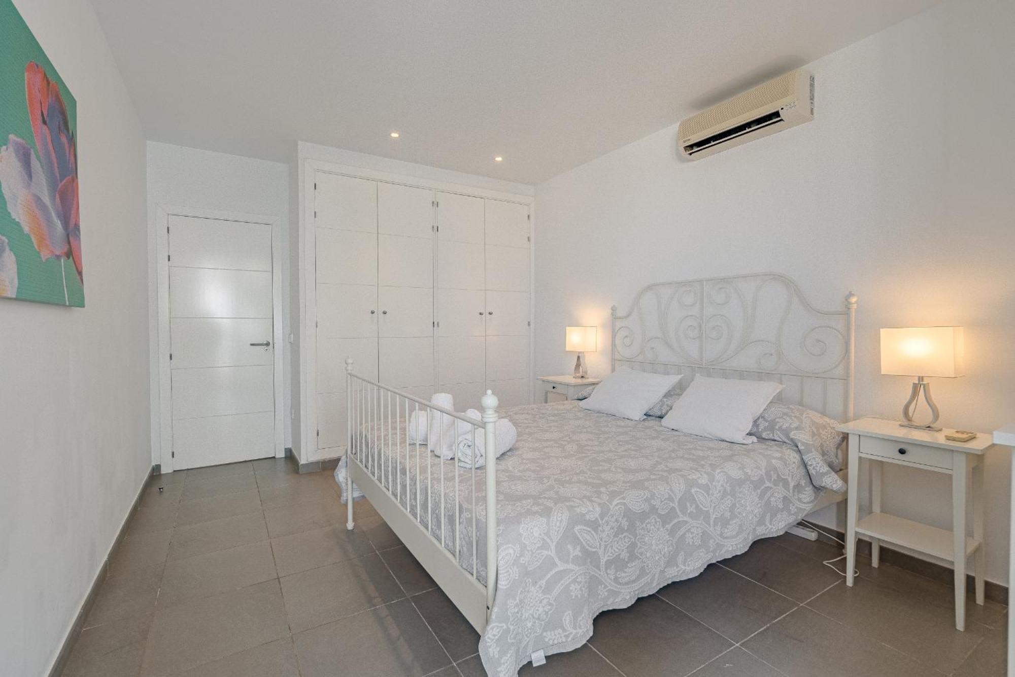 Villa Caterina, Luxury With Heated Pool Ocean View In Adeje, Tenerife