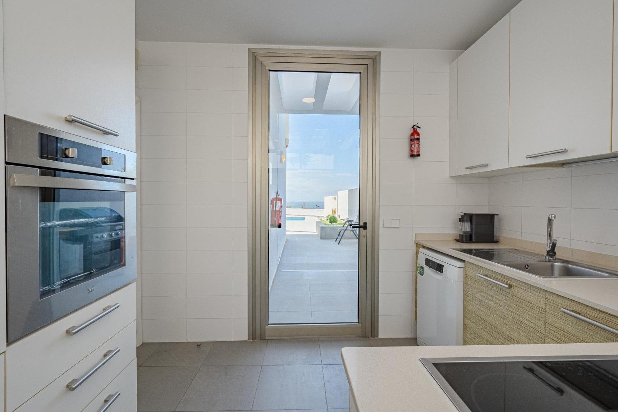 Caterina, Luxury With Heated Pool Ocean View In Adeje, Tenerife *