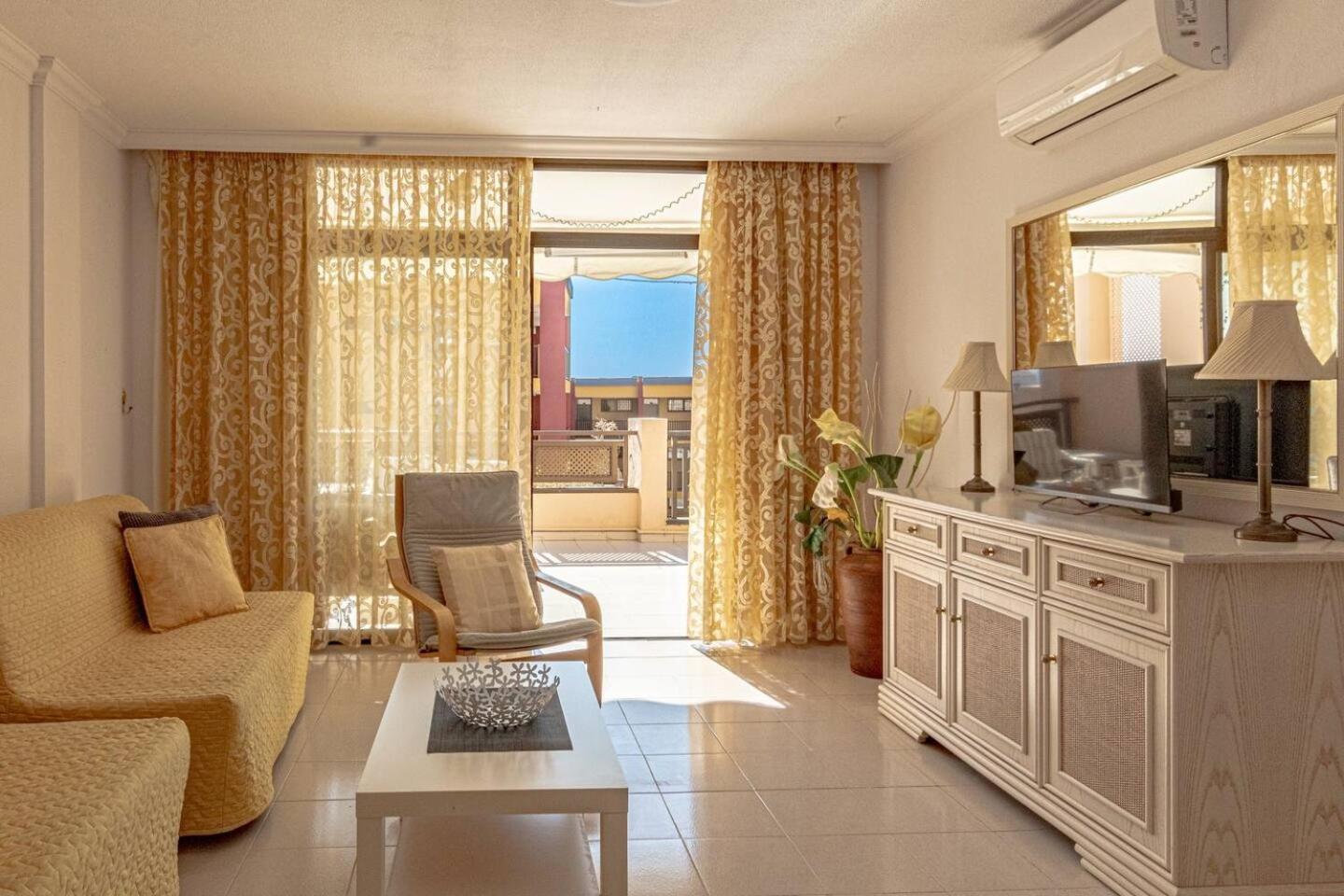 Sunny Sunset Terrace By Dream Homes Tenerife * Puerto de Santiago (Tenerife)