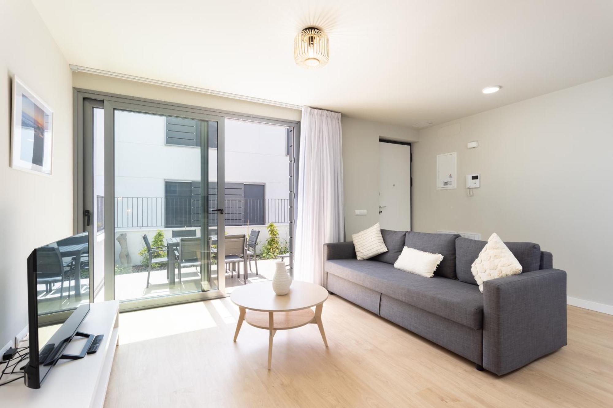 Home2book Cozy & Modern Apt, Pool & Terrace Apartment