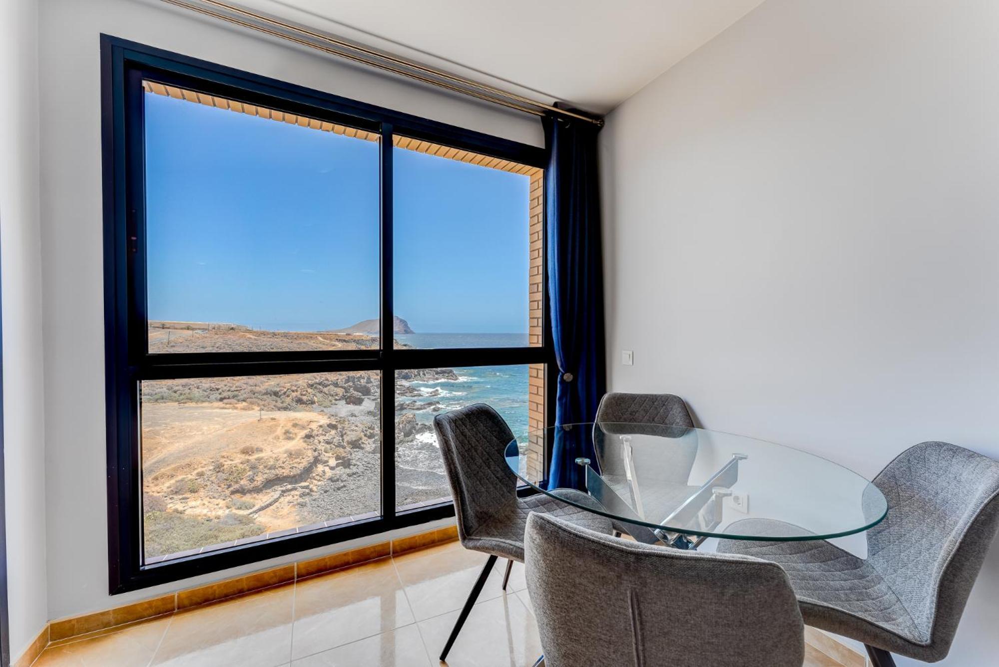 Apartment Stunning Sea View In Abrigos