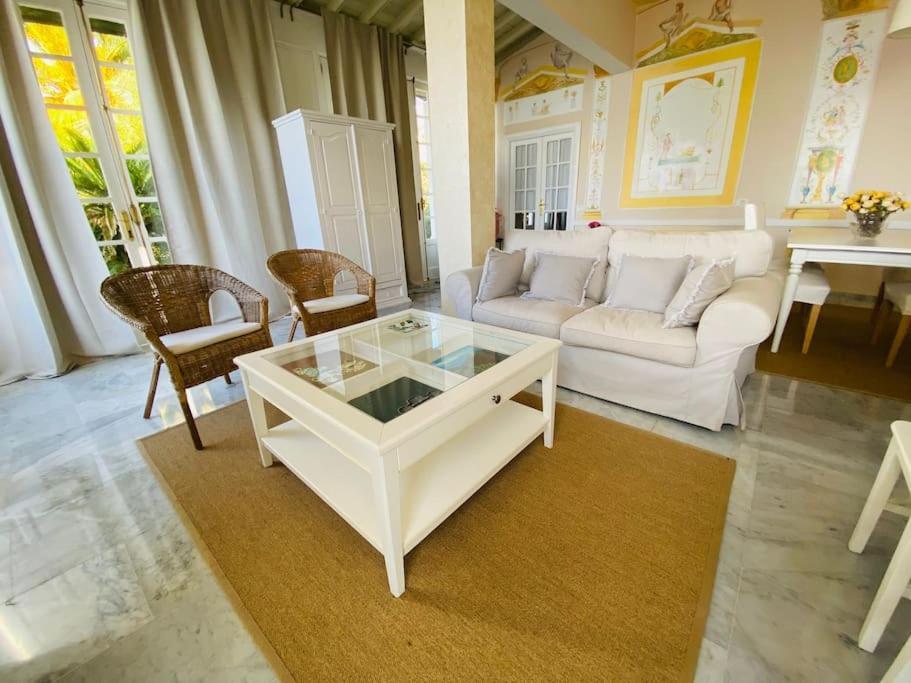 Villa En El Campo Con Piscina Privada Y Sunsets!