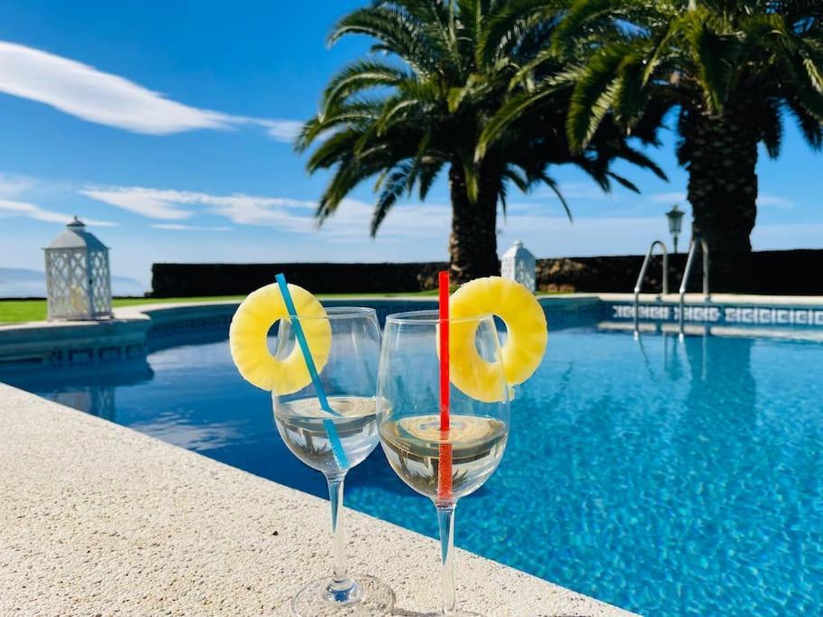En El Campo Con Piscina Privada Y Sunsets!
