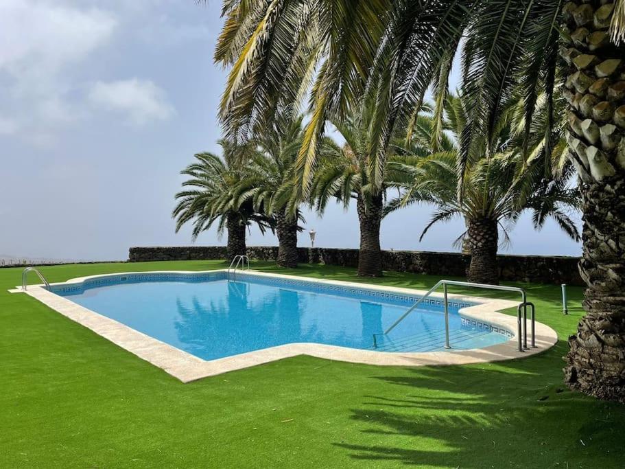 En El Campo Con Piscina Privada Y Sunsets!