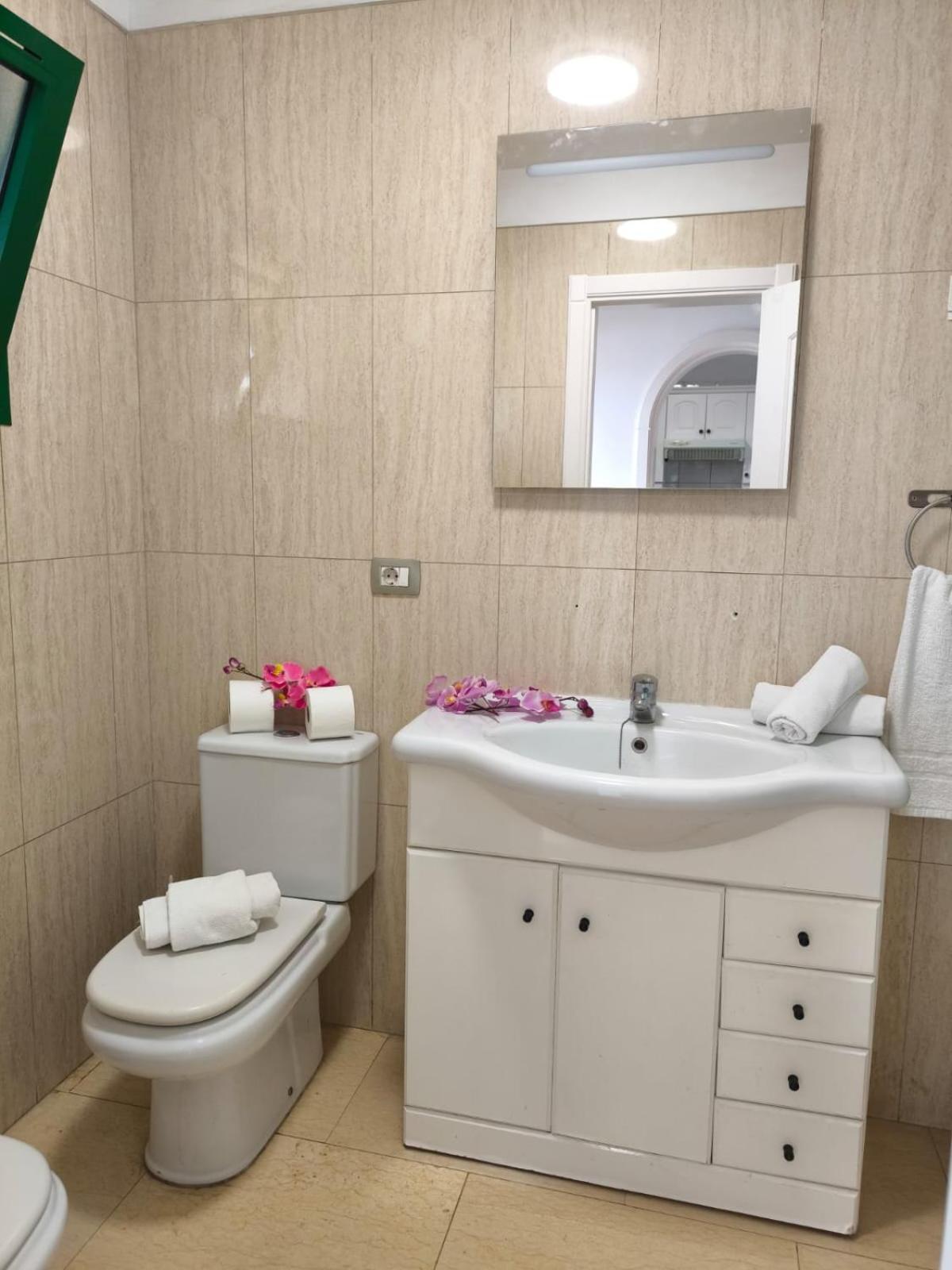 Vivienda Con Piscina En El Puerto de la Cruz (Tenerife)