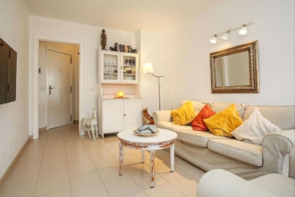 Cozy Near The Sea With Private Parking Apartamento