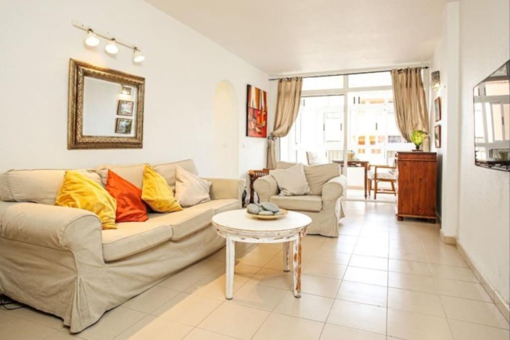 Cozy Near The Sea With Private Parking Apartamento