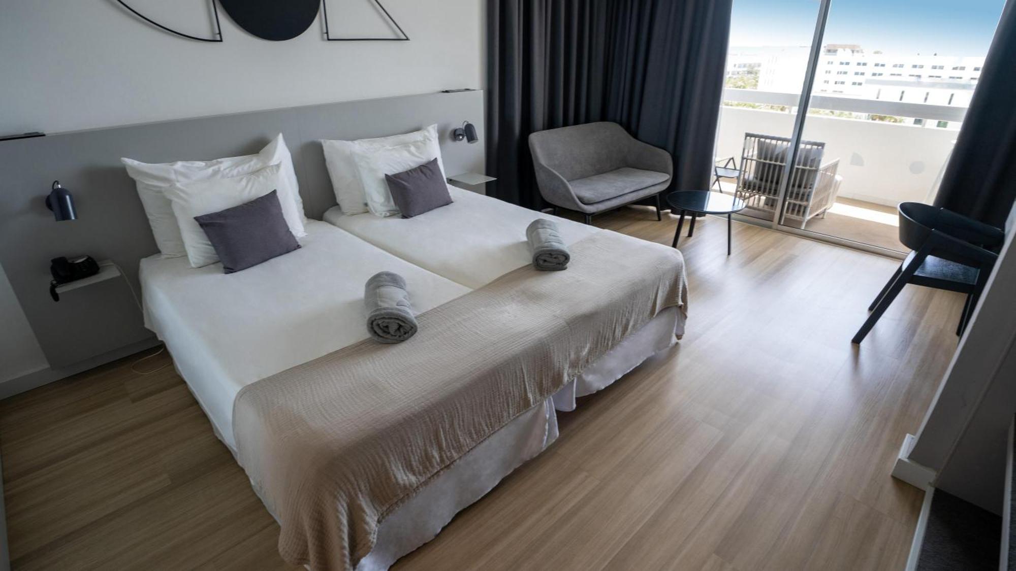 Coral & - Adults Only Hotel