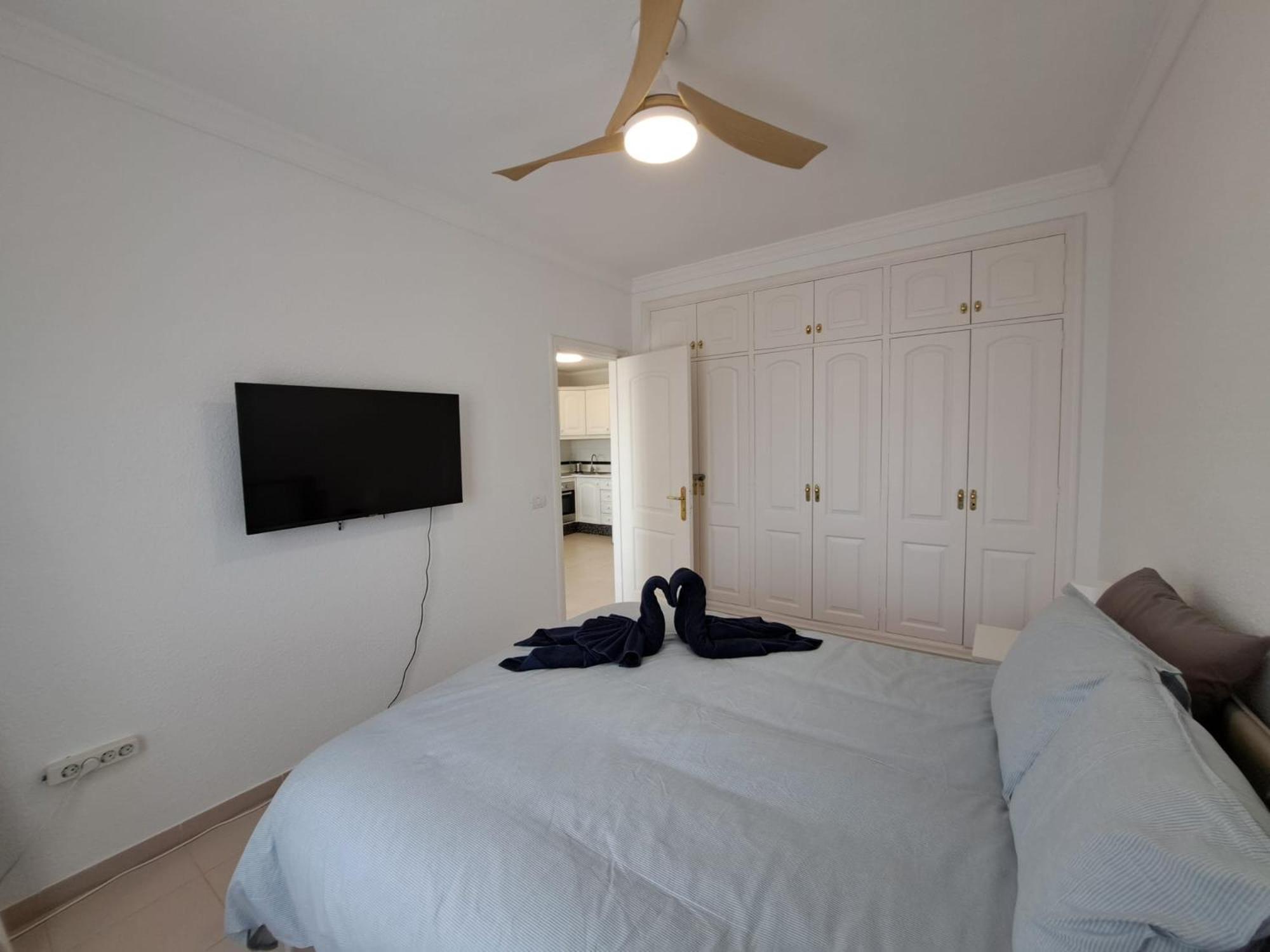 Apartment In Front Of The Ocean, Espectacular View, Pool And Wifi