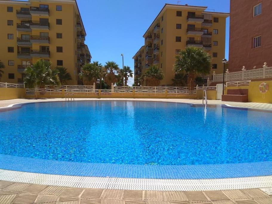 Apartamento Con Vistas Al Mar, Piscina Y Wifi *