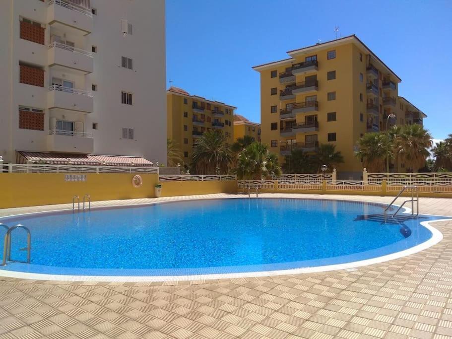 Con Vistas Al Mar, Piscina Y Wifi Apartamento *