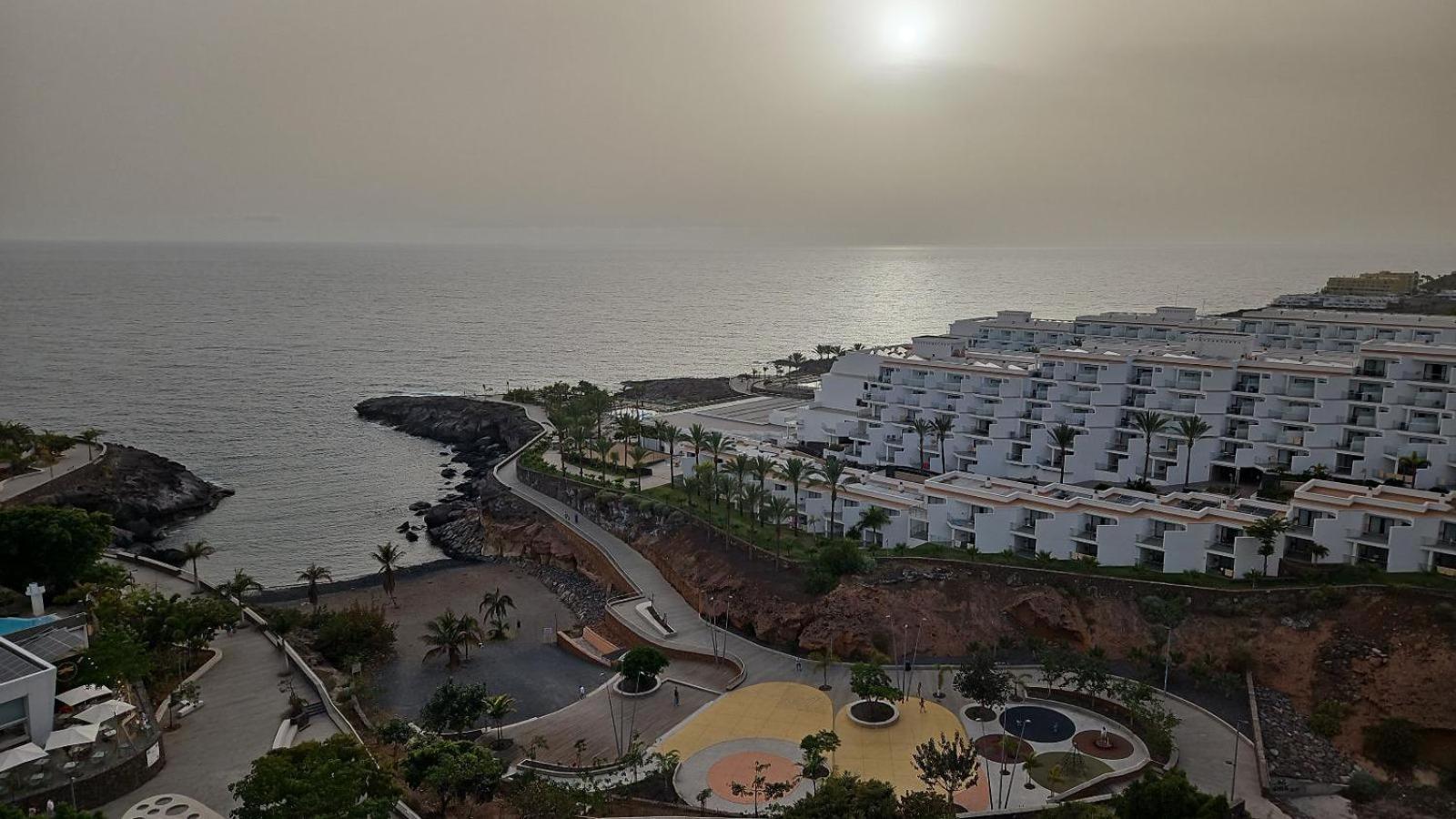Holiday home Pleasantly Studio With A Sea View And Pool, Paraiso Del Sur 611