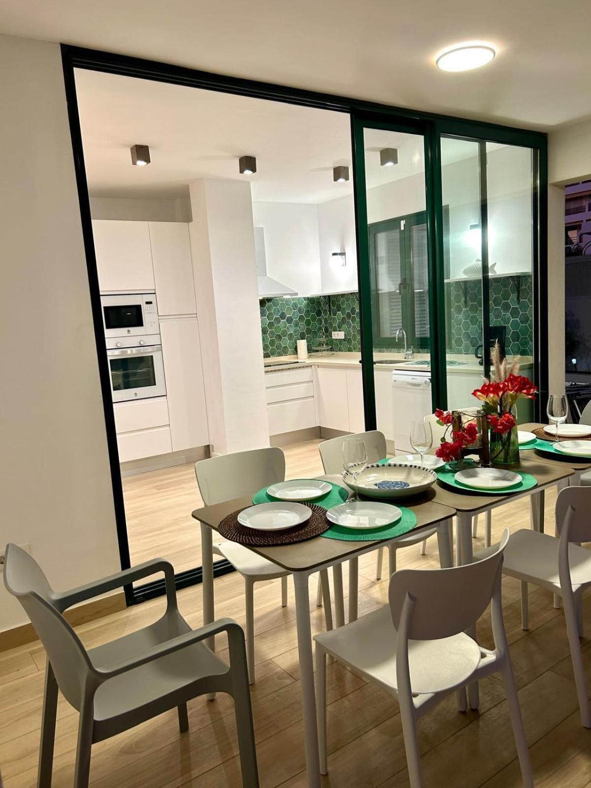 Lilias - Private Heatable Pool, Bbq, Free Wifi Puerto de Santiago (Tenerife)