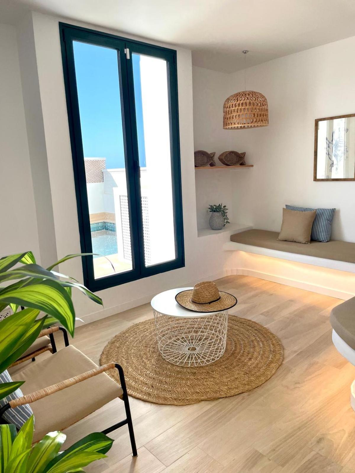 Lilias - Private Heatable Pool, Bbq, Free Wifi * Puerto de Santiago (Tenerife)