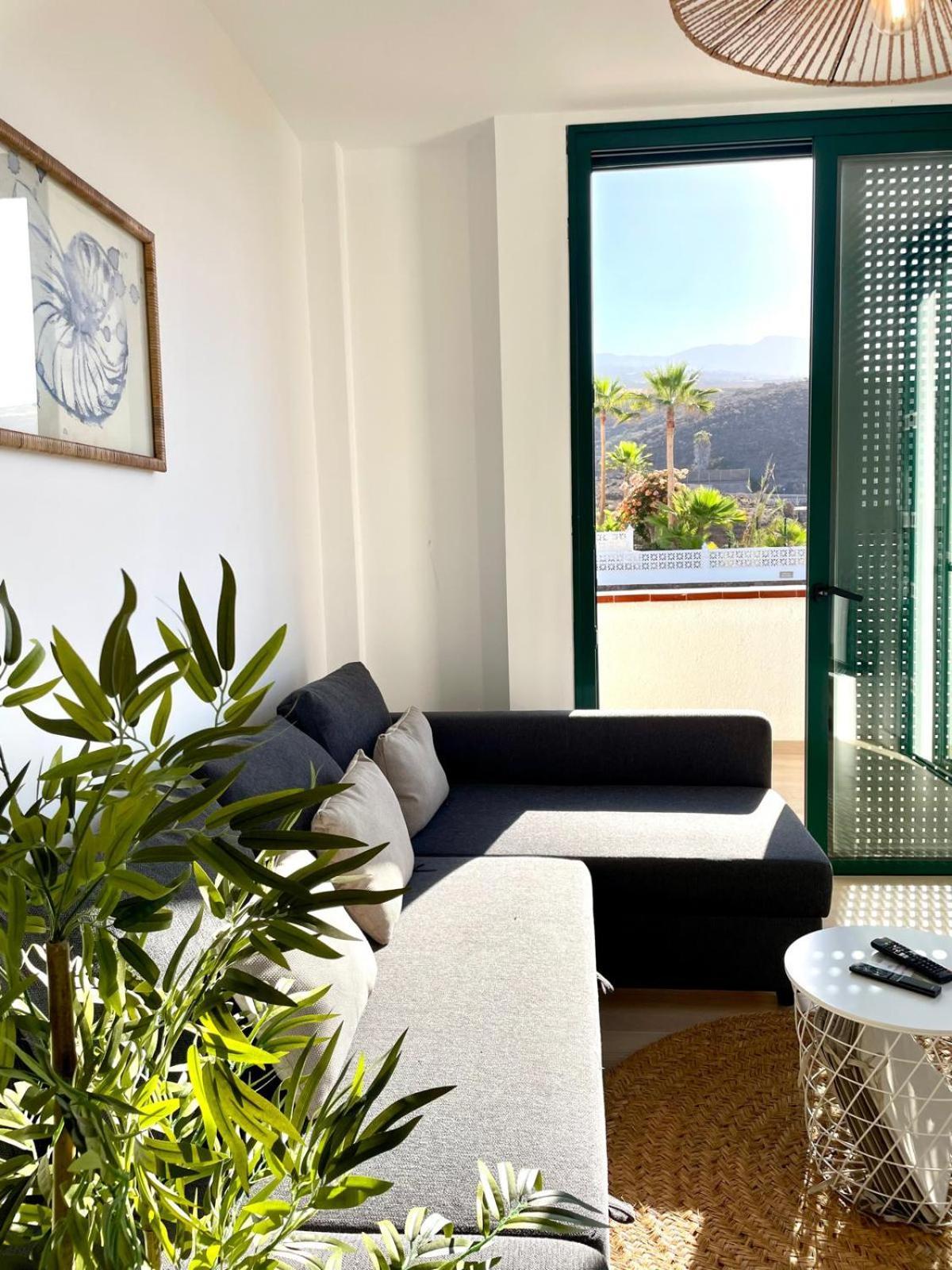 Apartment Lilias - Private Heatable Pool, Bbq, Free Wifi