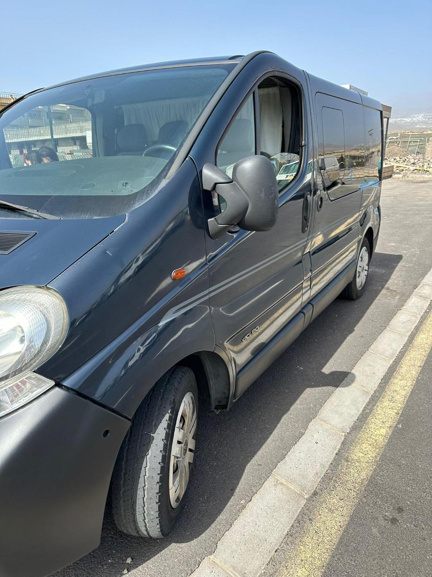Camper Van The Blue Whale *