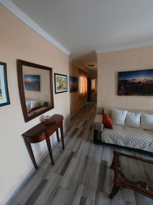 Big Penthouse, Air Conditioning And Ocean Views * Playa de San Juan (Tenerife)