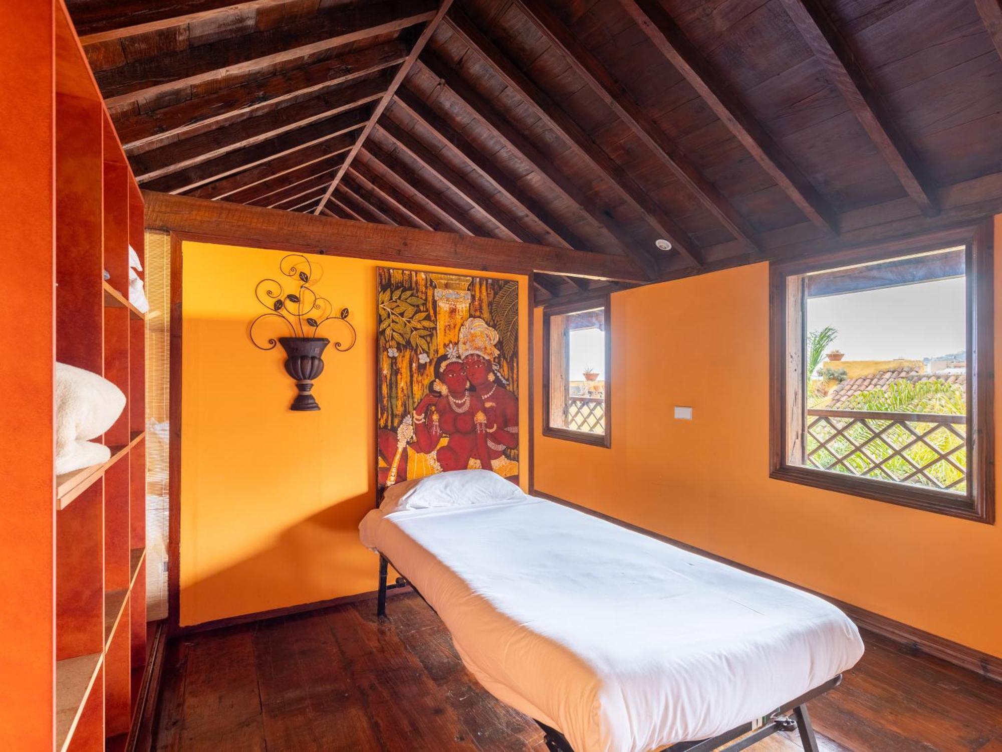 Live Orotava Antigua Attic National Heritage