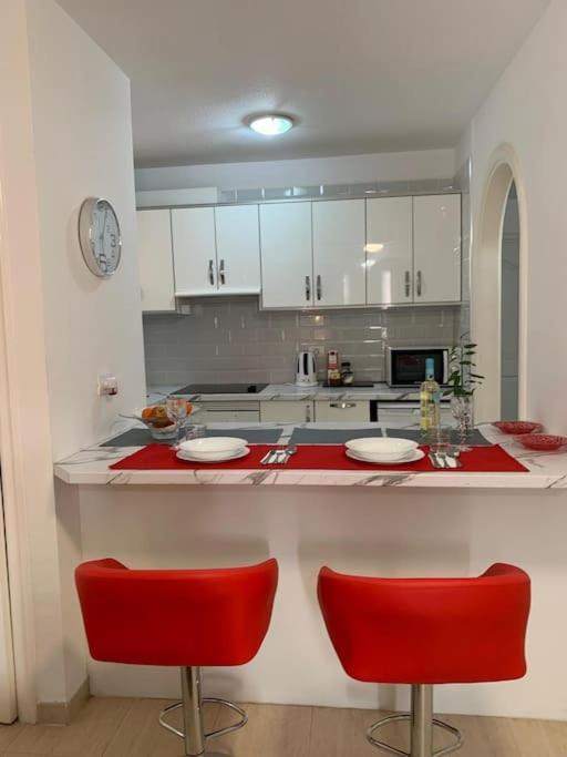 Apartamento Cristi Heights *