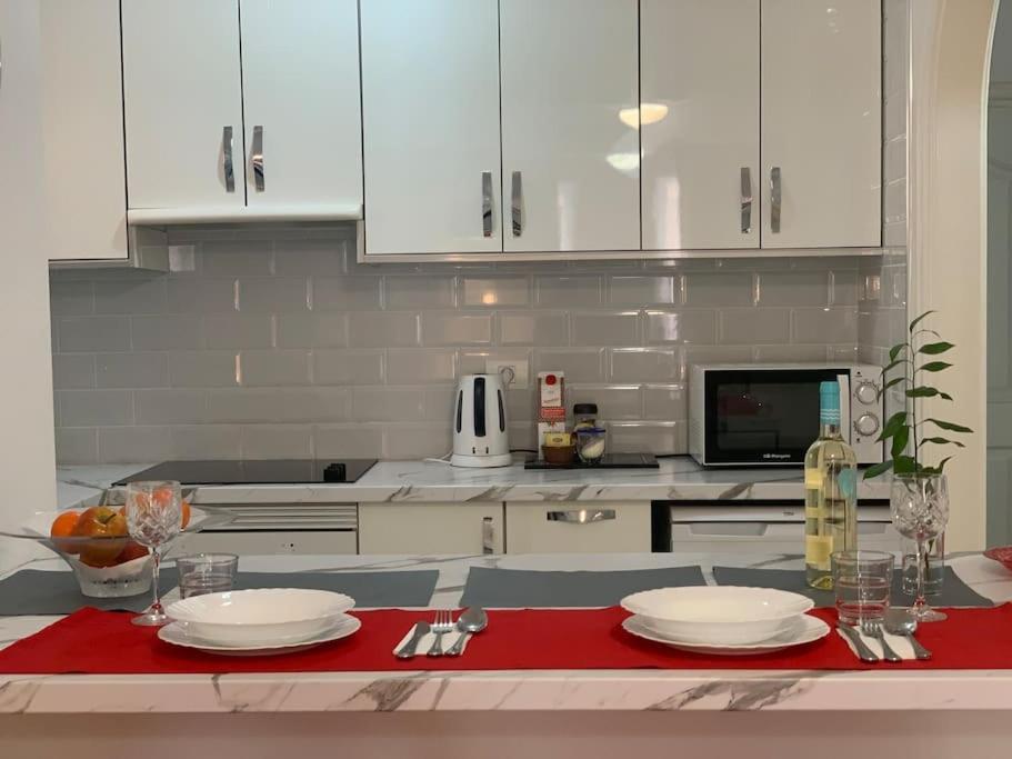 Cristi Heights Apartamento *