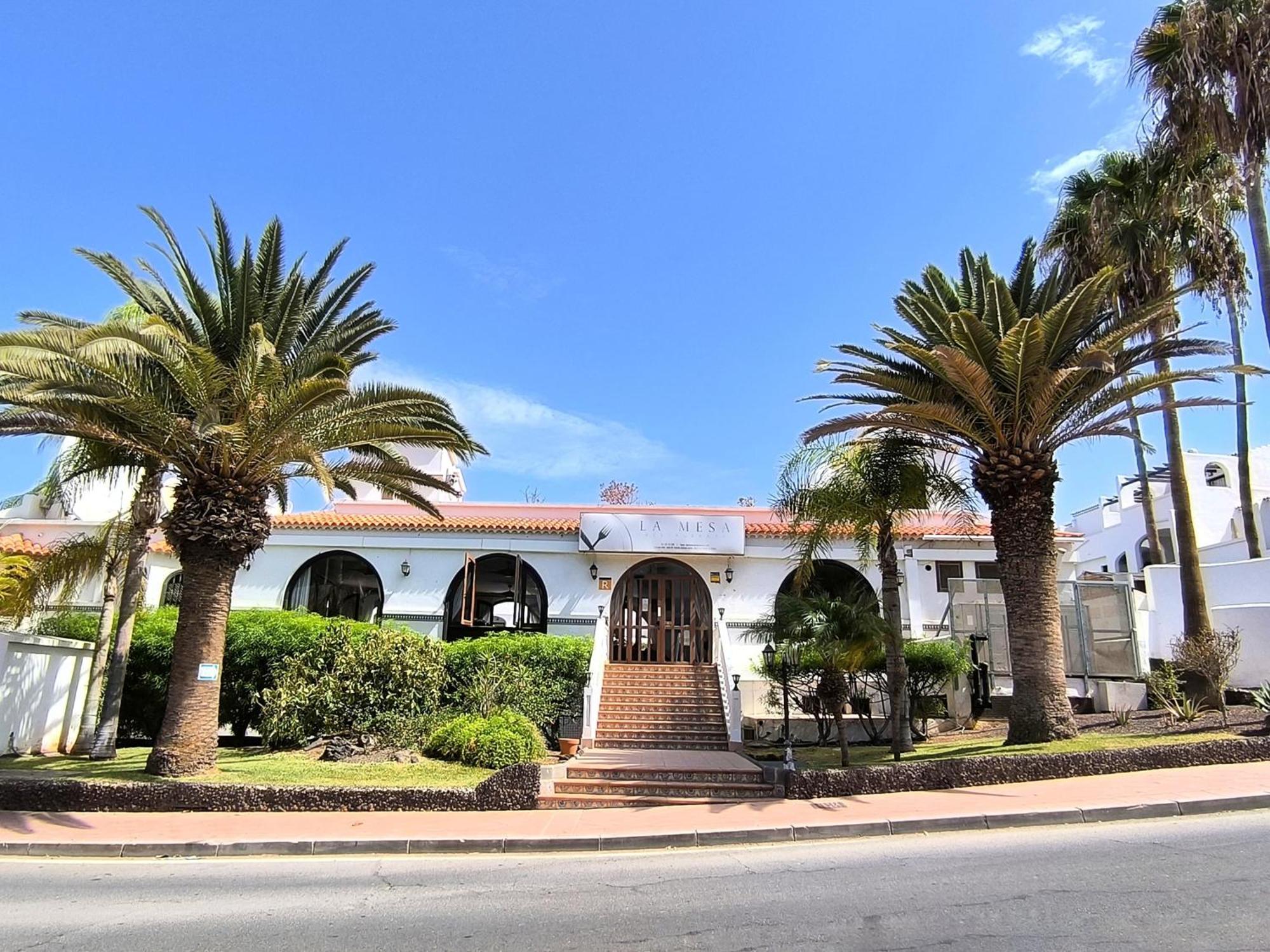 Apartamento Casa Agatha - 3 Terraces, Ac, Tv Channels, 2 Bedrooms & Bathrooms, Heated Pool