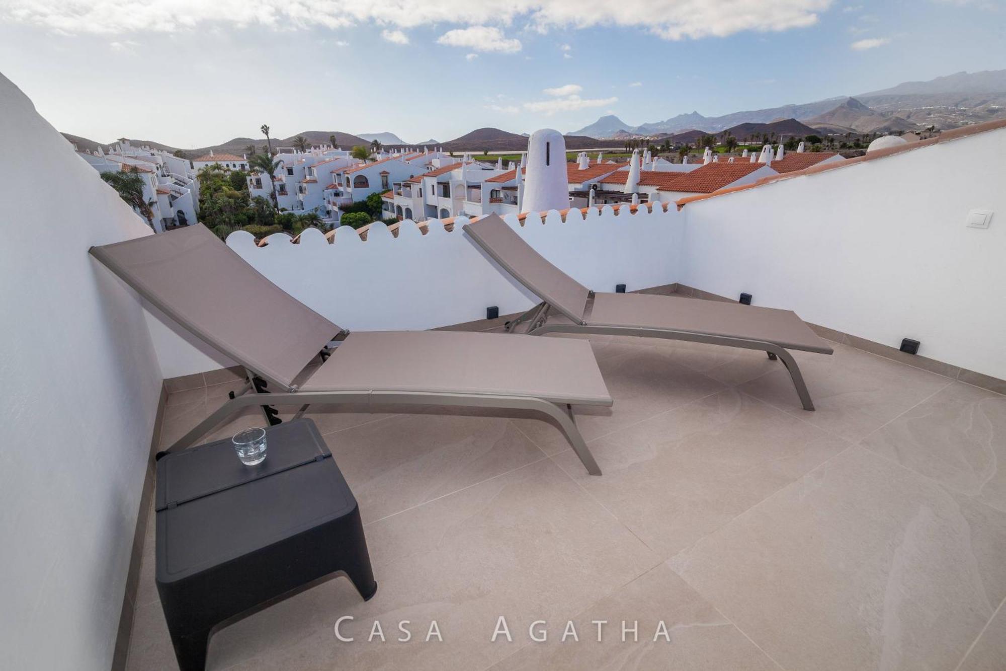 Casa Agatha - 3 Terraces, Ac, Tv Channels, 2 Bedrooms & Bathrooms, Heated Pool