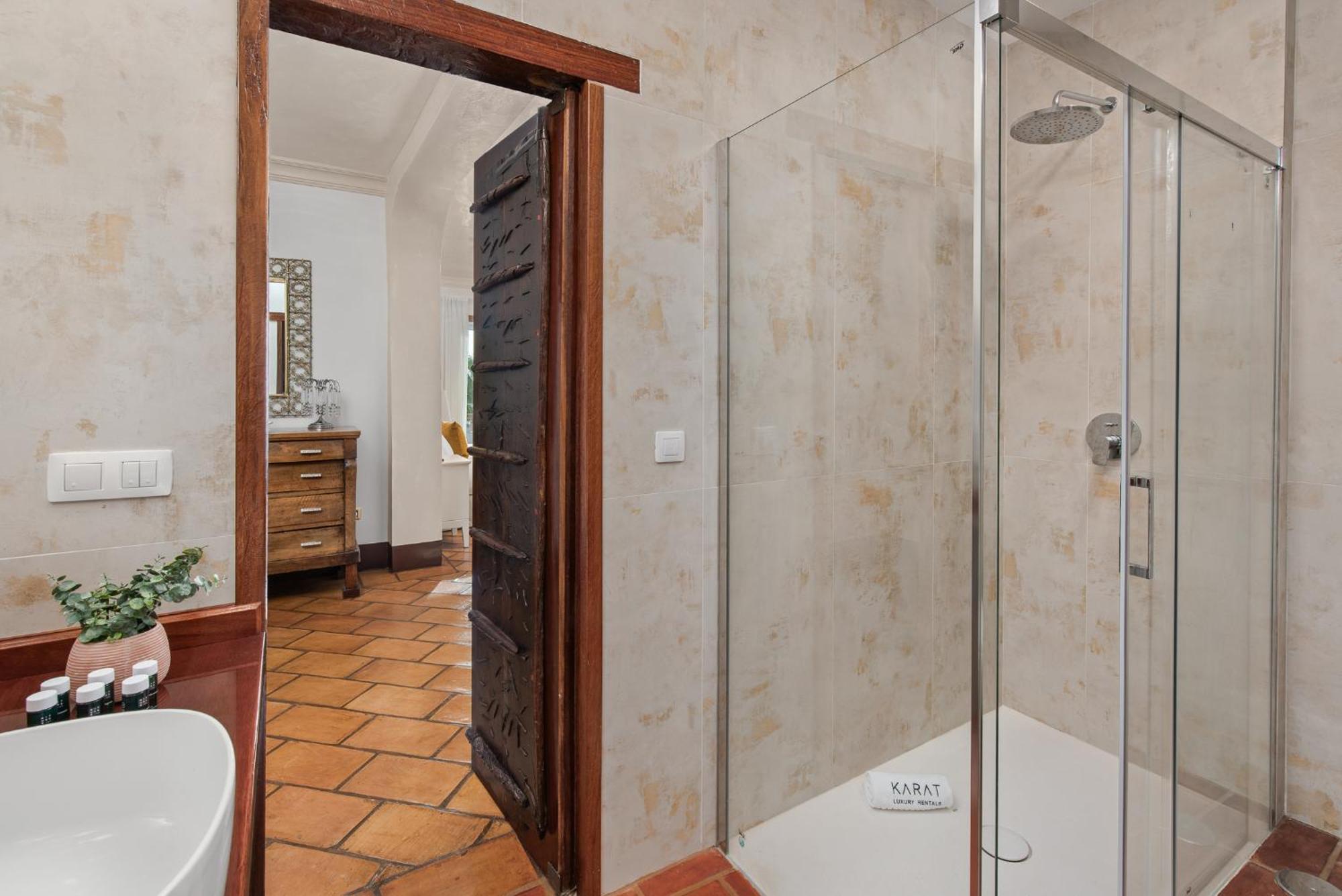 Karat Toscana Villa