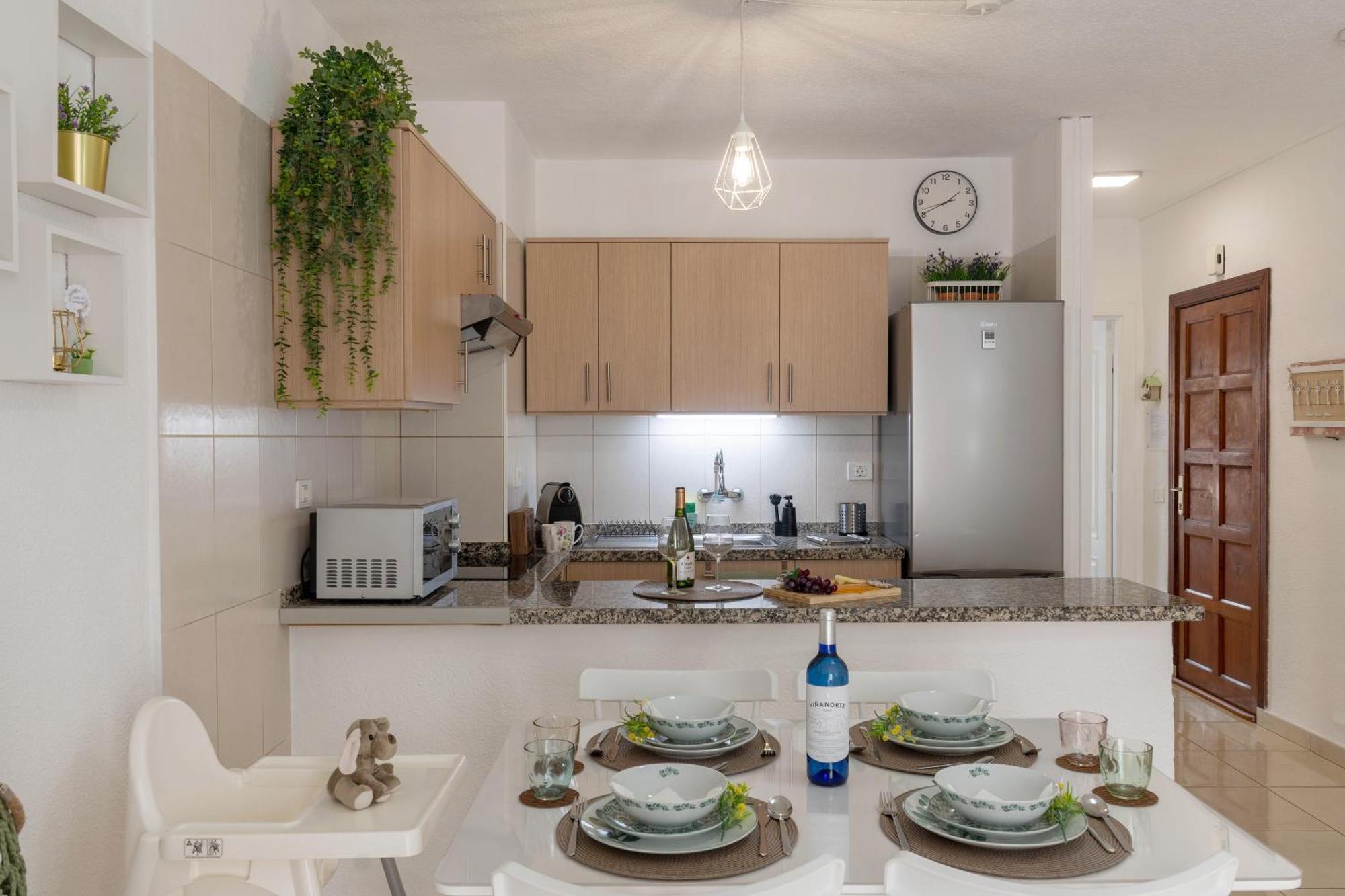 Home2book Terrace&pool In Americas, Comfy Appartement