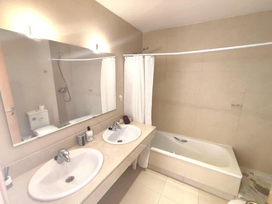 Apartamento Luxury Townhouse In Puerto De Santiago, With Wifi, Ac, Pool *