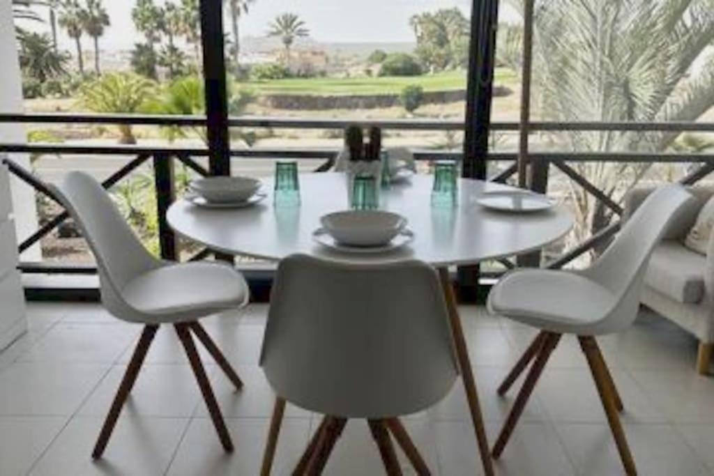 Apartamento En Amarilla Golf *