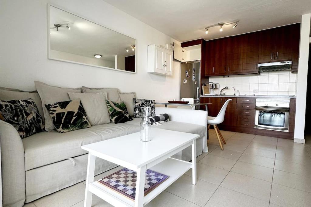 En Amarilla Golf Apartamento