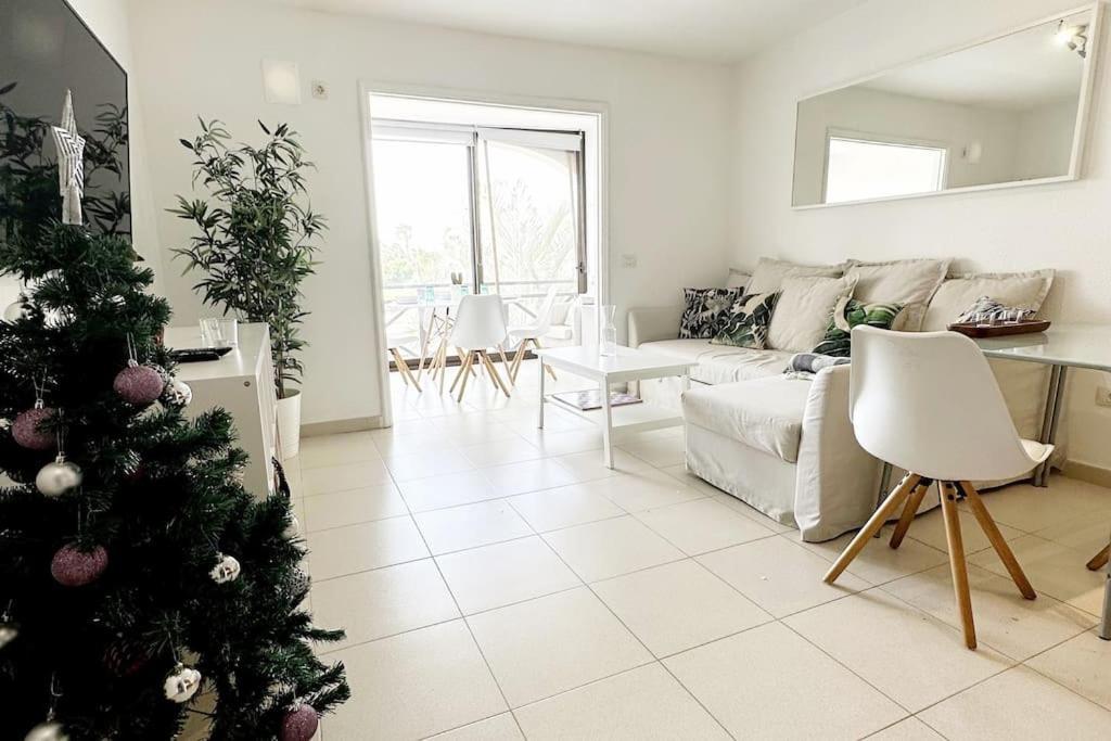 Apartamento En Amarilla Golf