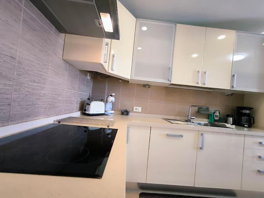 Acaymo Sunset Apartment