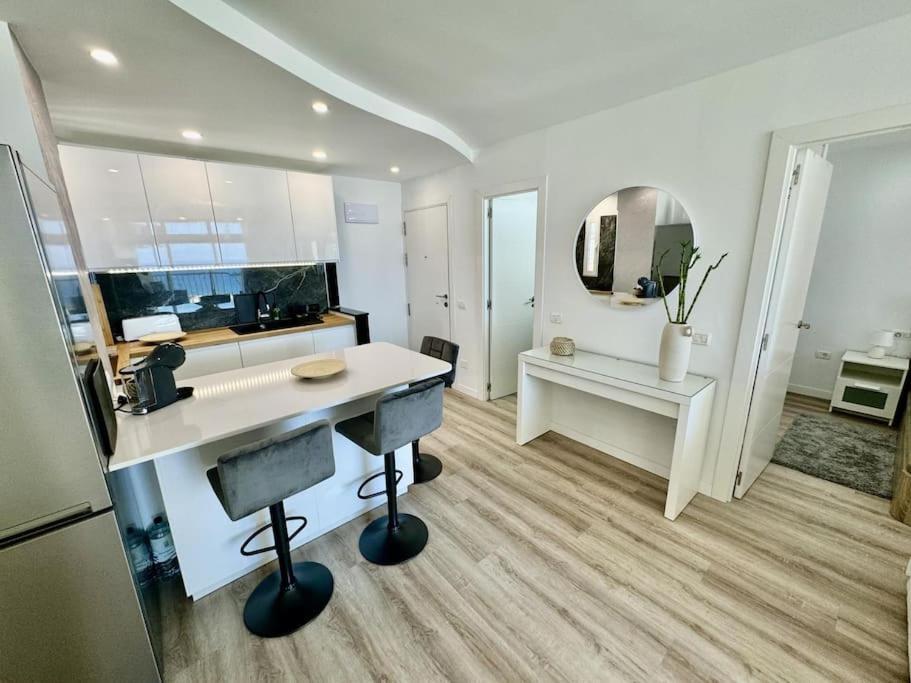 Apartment Amazing In Americas