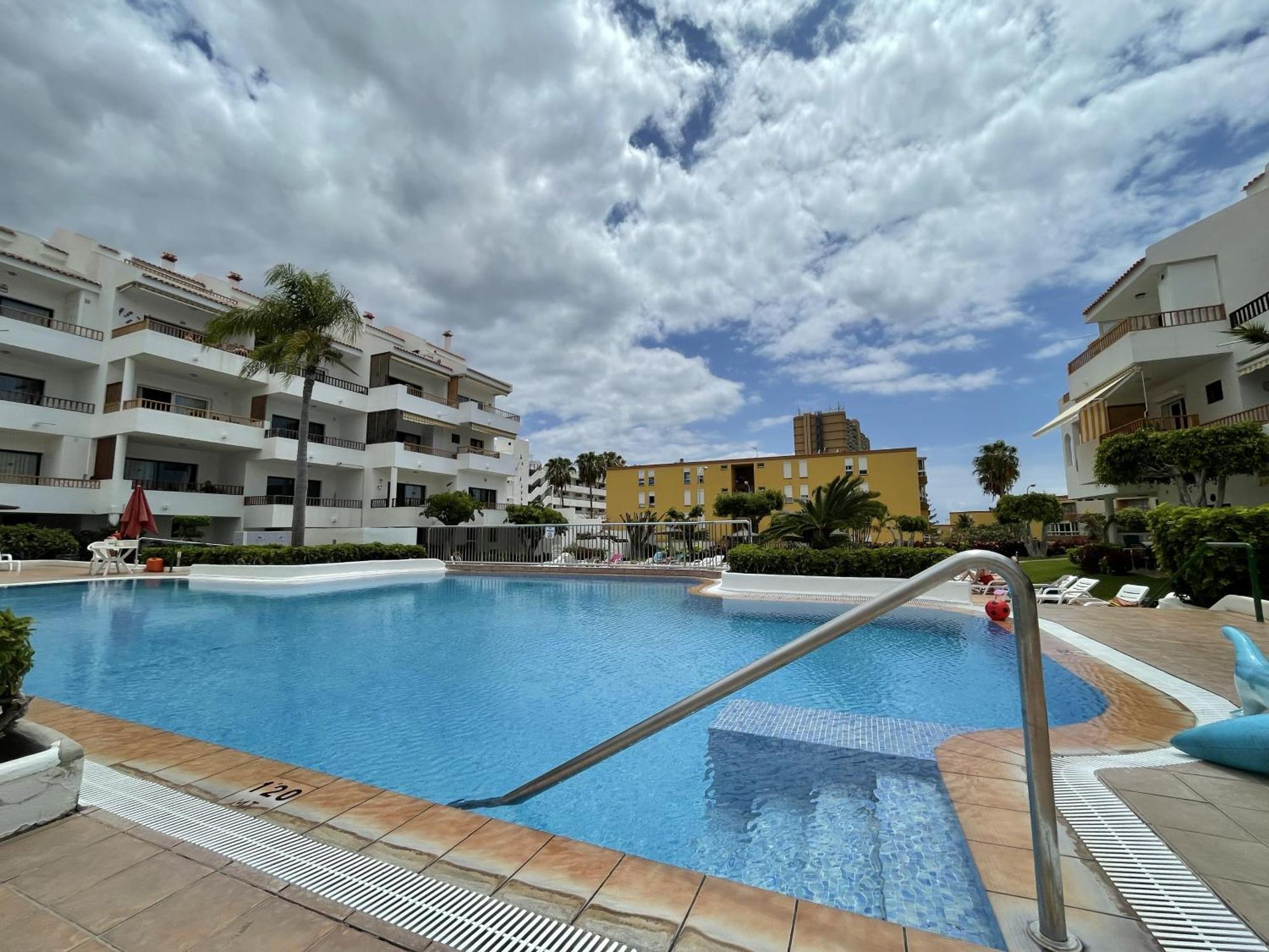 Apartment Pool Views Terrace Los Cristianos (Tenerife)