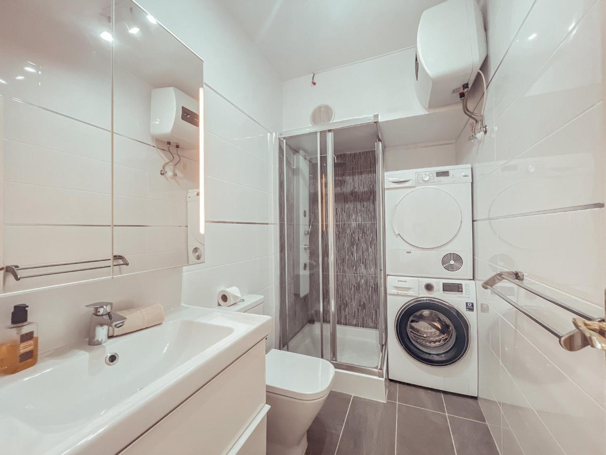 Ocean View Apartment! Pool! Parking! Cs123 Apartamento