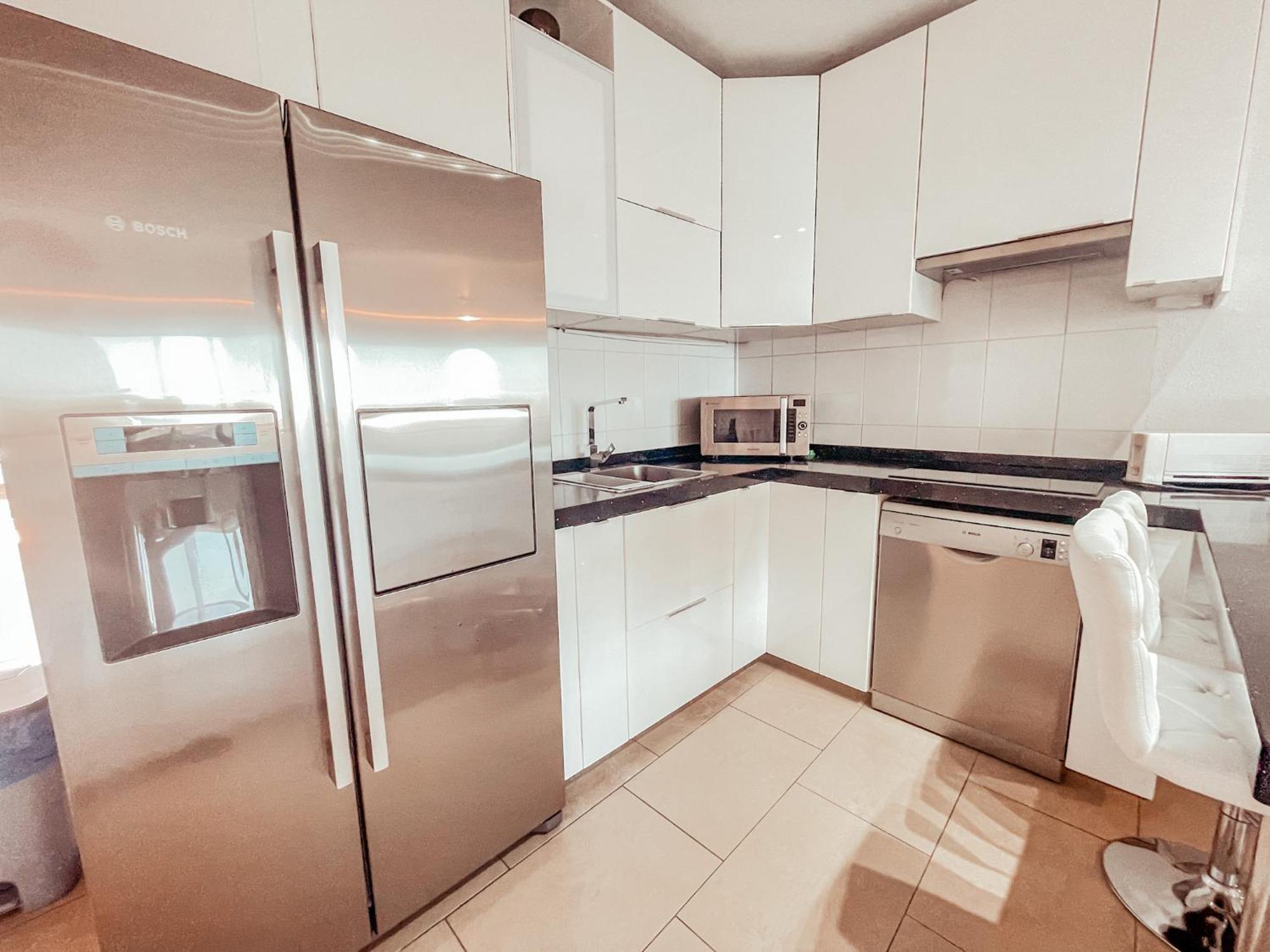 Apartment Ocean View Apartment! Pool! Parking! Cs123 *