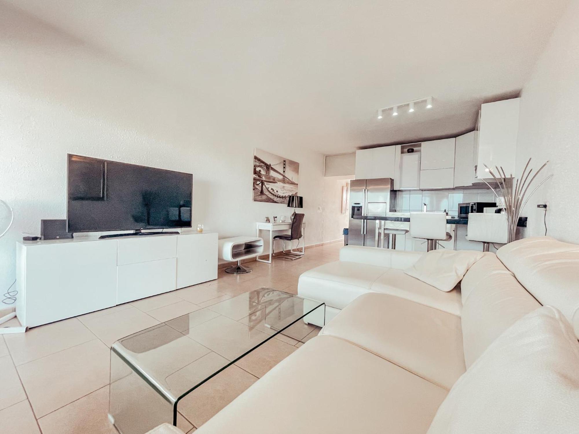 Ocean View Apartment! Pool! Parking! Cs123 * Callao Salvaje
