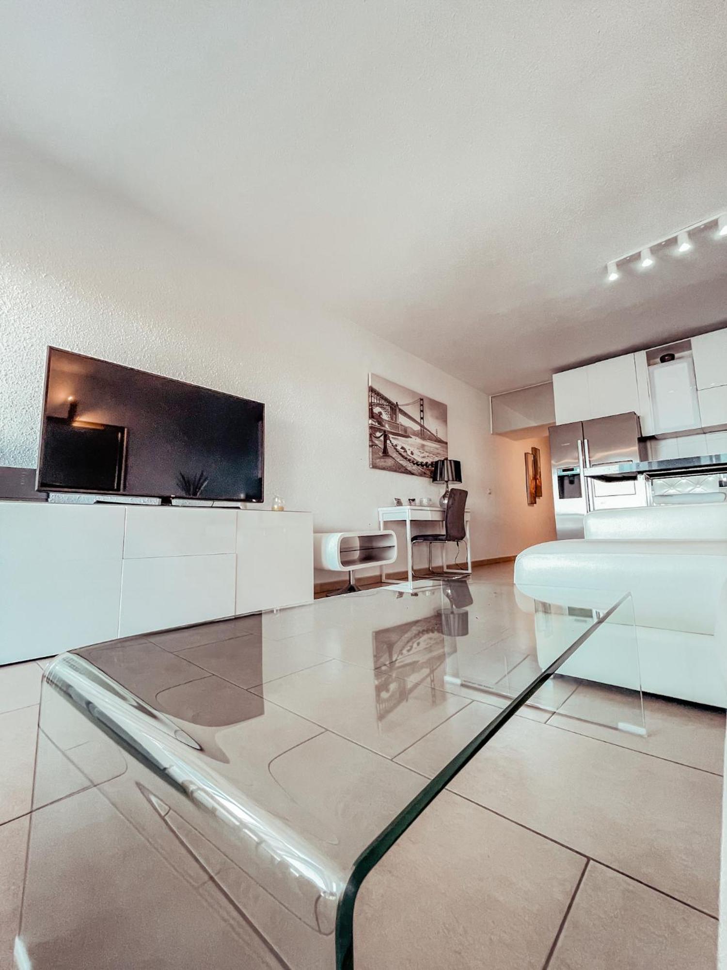 Apartment Ocean View Apartment! Pool! Parking! Cs123 *