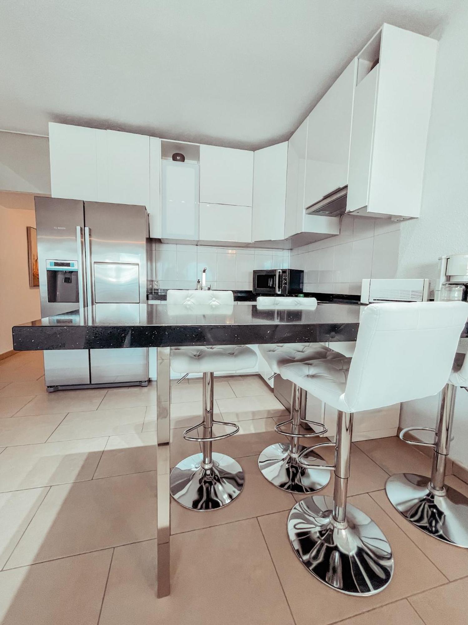 Ocean View Apartment! Pool! Parking! Cs123 Apartamento Callao Salvaje