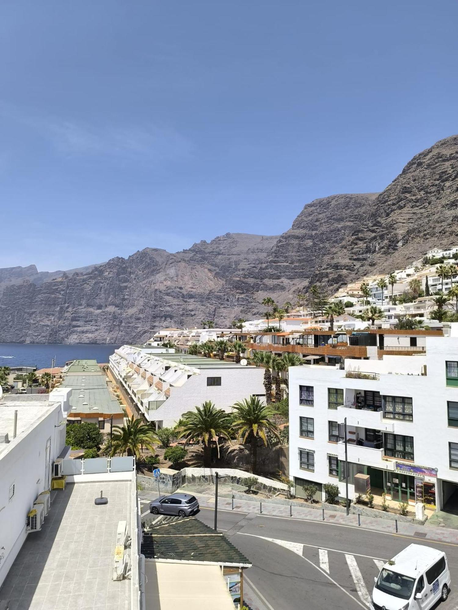 Helena Ocean View Gigantes Apartamento *