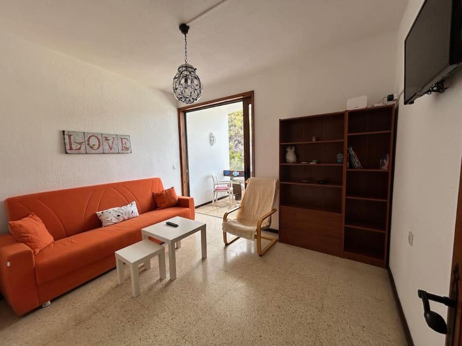 Larisa House *